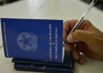 Macaé tem 1.230 vagas de emprego on e offshore abertas nesta semana