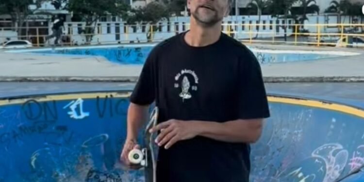 Skatista Allan Mesquitta cobra reforma de pista em Cabo Frio