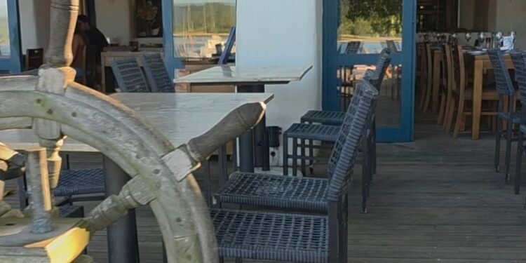 Entre o Canal e o prato, uma experiência gastronômica no Arcos do Canal, em Cabo Frio