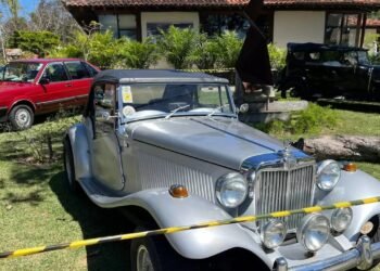 Búzios recebe mais de 250 carros antigos no Fest Car Classic; veja programação