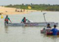 Barcos movidos a energia solar seguem em competição na Lagoa de Imboassica, em Macaé