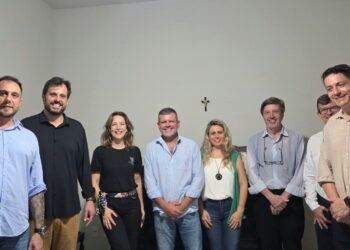Rio das Ostras Convention & Visitors Bureau promove reunião sobre duplicação da BR-101