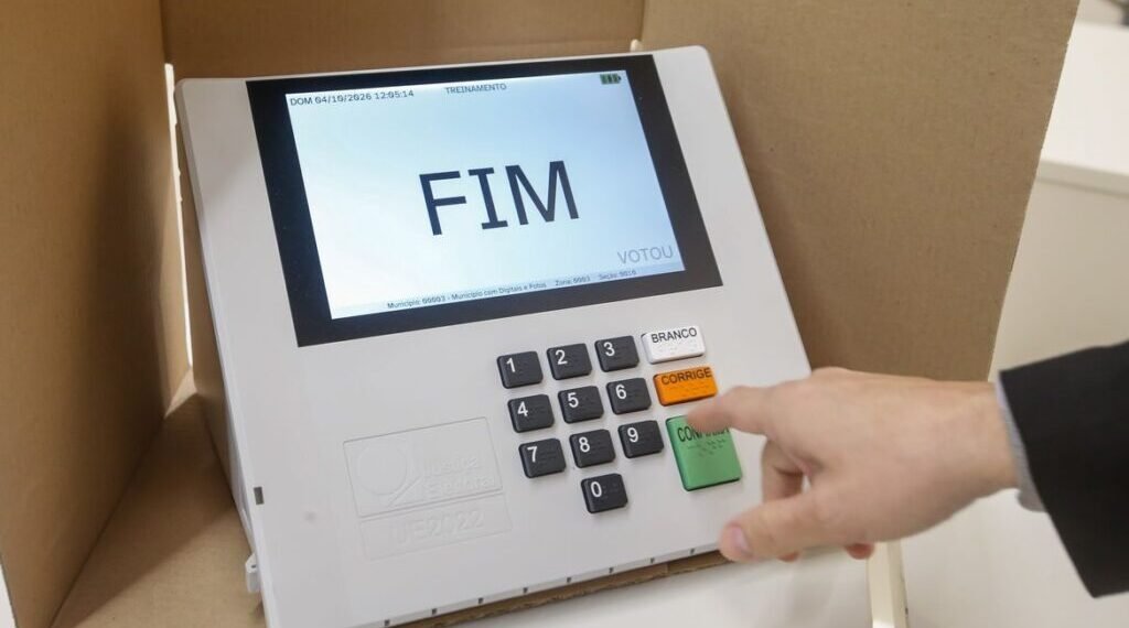 Votação prorrogada por 2 horas em todo o Brasil