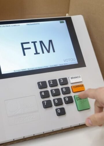 Votação prorrogada por 2 horas em todo o Brasil