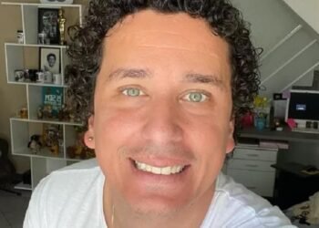 Humorista Rafael Portugal se apresenta em Macaé