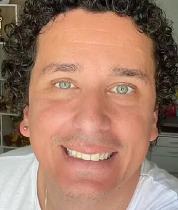 Humorista Rafael Portugal se apresenta em Macaé